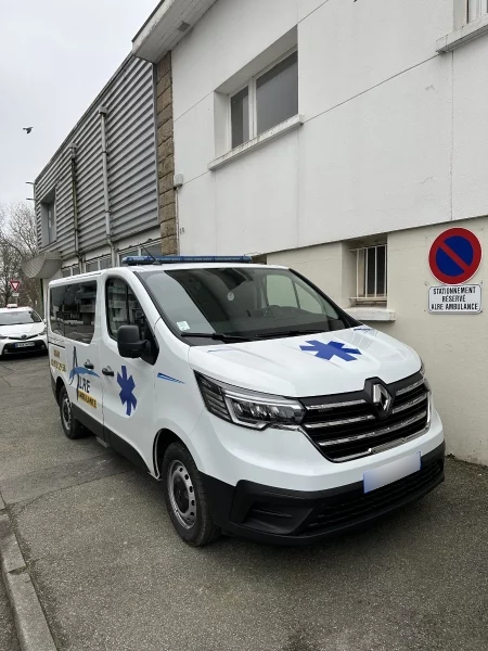 Alre Ambulance Ambulance Auray AMBULANCES VSL 5