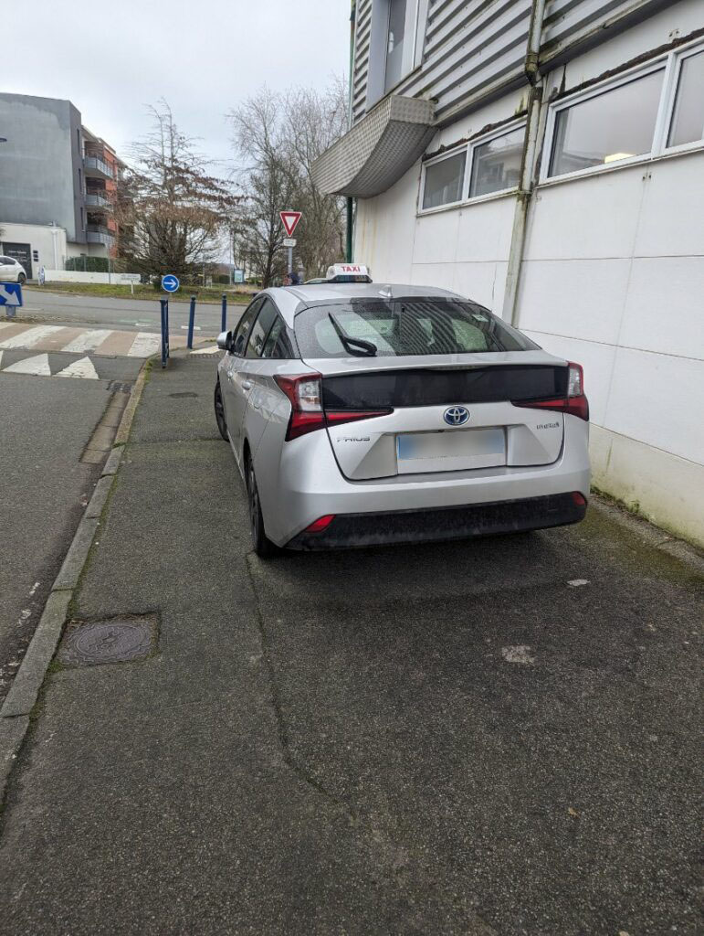 Alre Ambulance Ambulance Auray TAXI 1